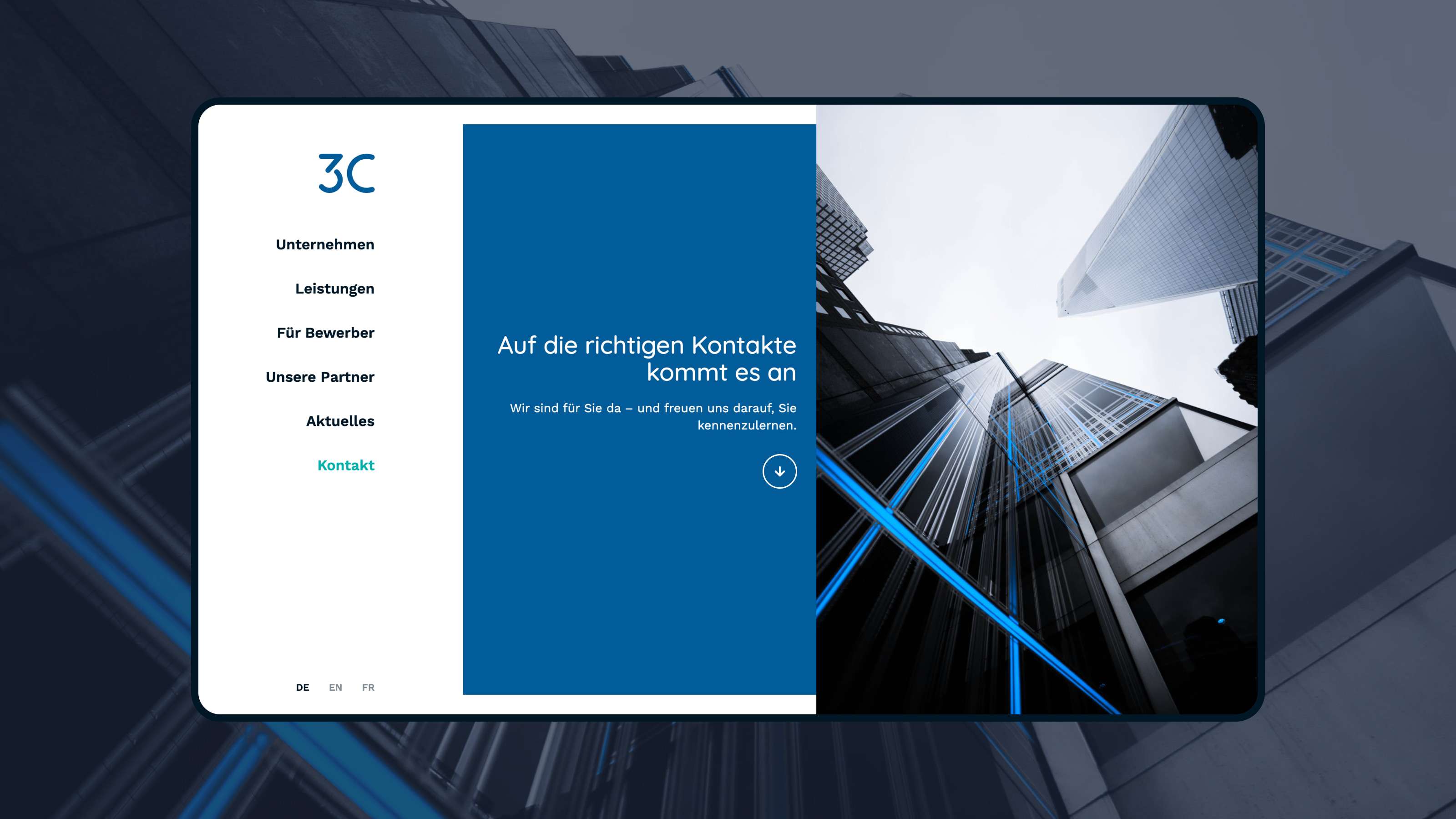 Screenshot von der Kontakt-Seite der 3C-Website: Hauptnavigation, Claim „Auf die richtigen Kontakte kommt es an“ und Wolkenkratzer aus der Froschperspektive fotografiert
